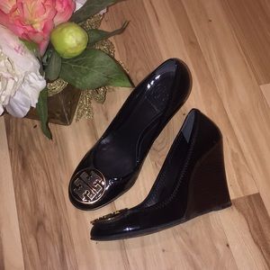 Tory Burch wedge size 7.5